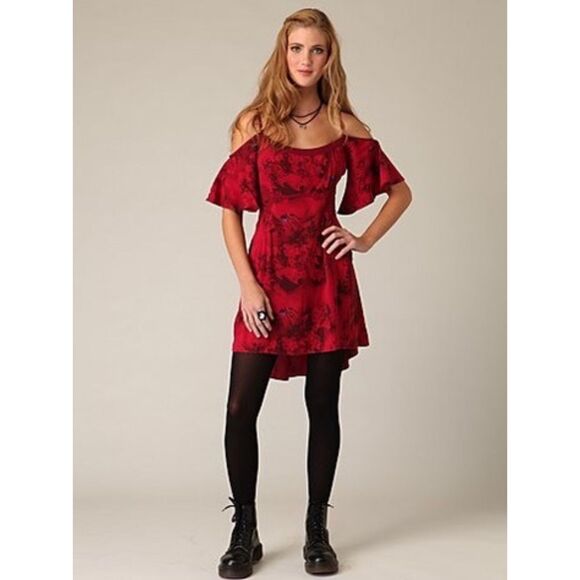 Free People Red Paint Splatter Mini Dress Cold Shoulder Embroidered Pleated 4 - Picture 1 of 10